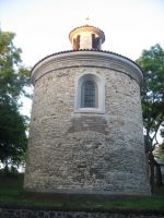 2. Osvícený vrchol Vyšehradské rotundy